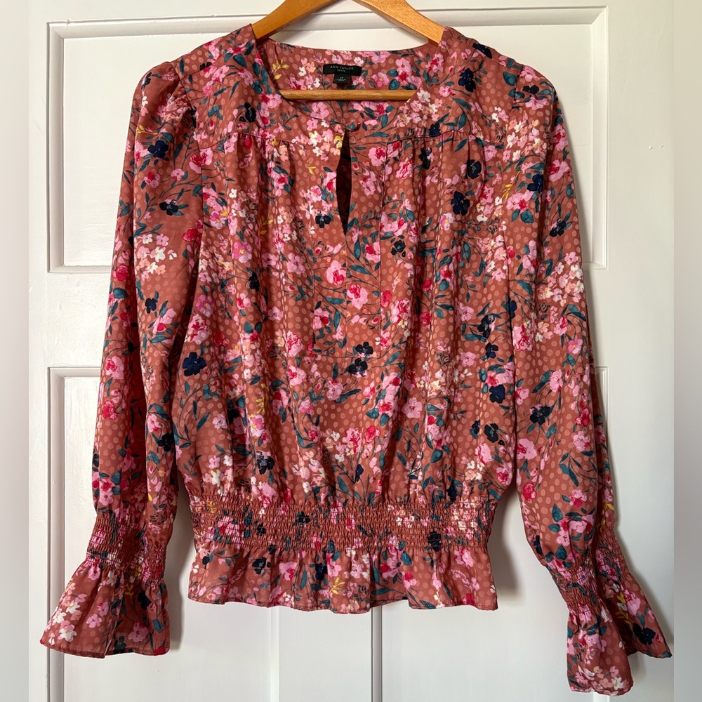 Ann Taylor Blouse Popover Floral Long Sleeve Smocked Waist Whimsical Sakura LP